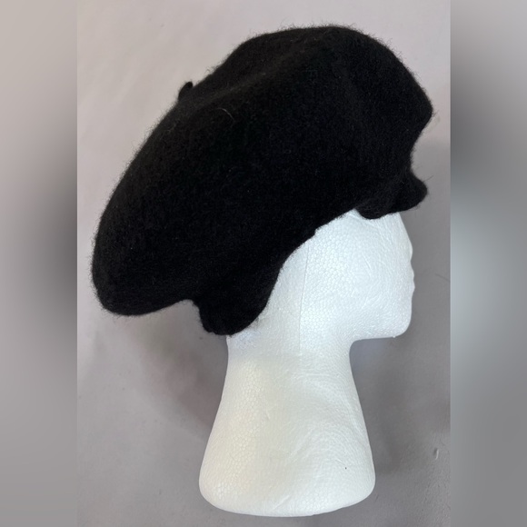 Women’s Wool Black Beret‎ Fall Colorful - Picture 1 of 10